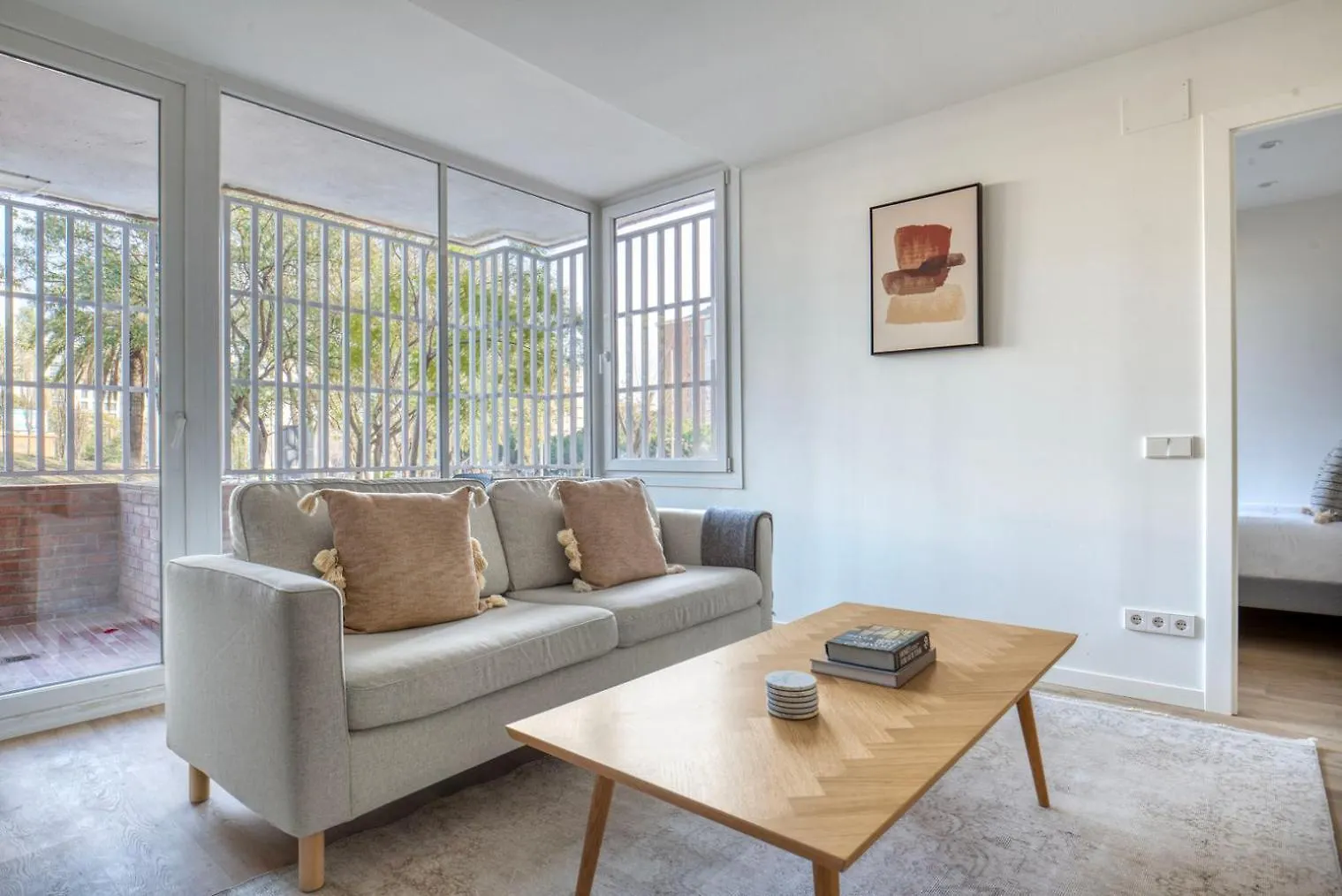 Blueground Sarria Doorman Fresh Renovation Bcn-120 Apartment Barcelona